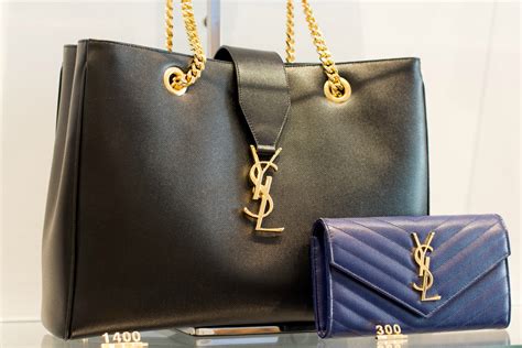 versace pre-loved bags uae